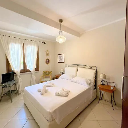 Nyaraló Eva House Villasimius